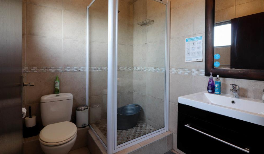 To Let 1 Bedroom Property for Rent in Table View Western Cape